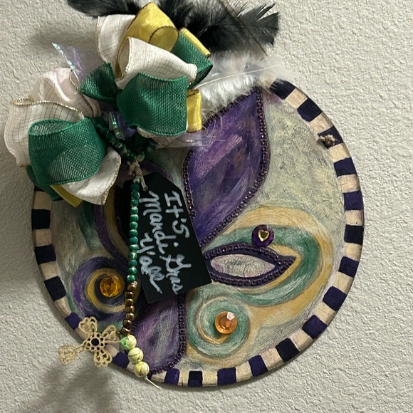 It’s Mardi Gras Y’all, Fleur de Lis - Picture 10 of 12